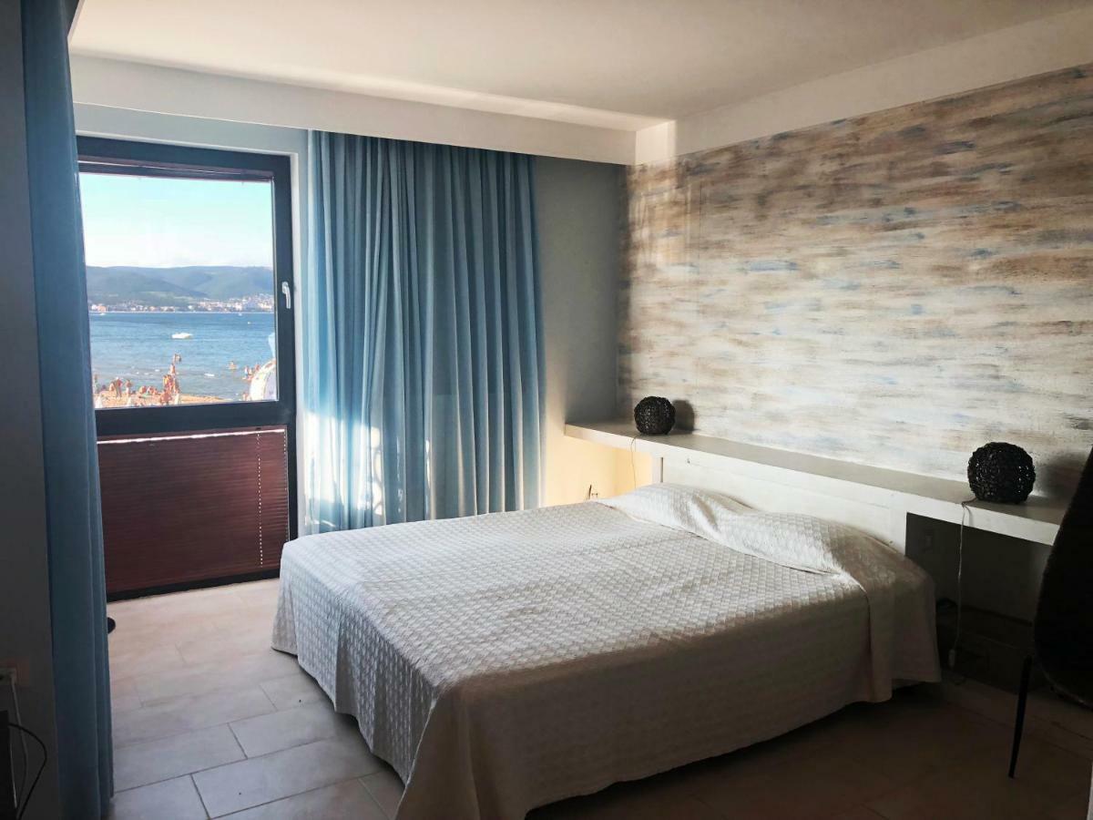 Boutique Studio At Oasis Vip Club Apartment Pantai Sunny Bagian luar foto